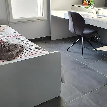Maison 4 Avec 度假居 *